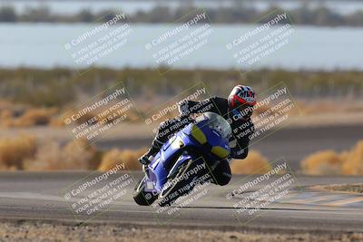 media/Dec-18-2022-SoCal Trackdays (Sun) [[8099a50955]]/Turn 14 (940am)/